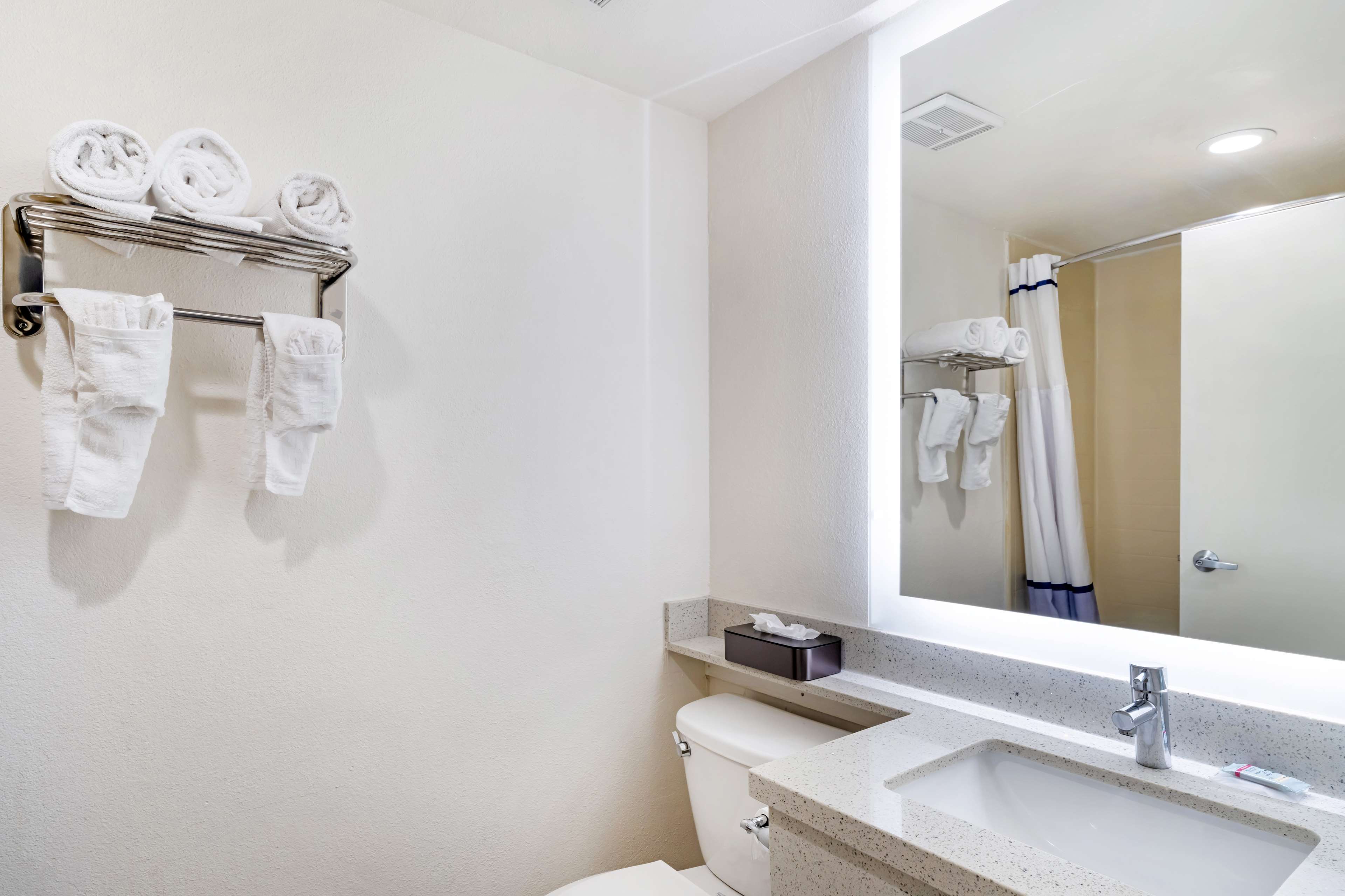 Best Western Posada Royale Hotel & Suites - Tap to explore photos