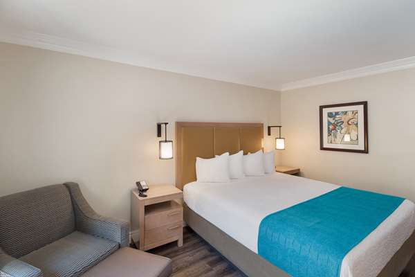  - Best Western Woodland Hills Inn