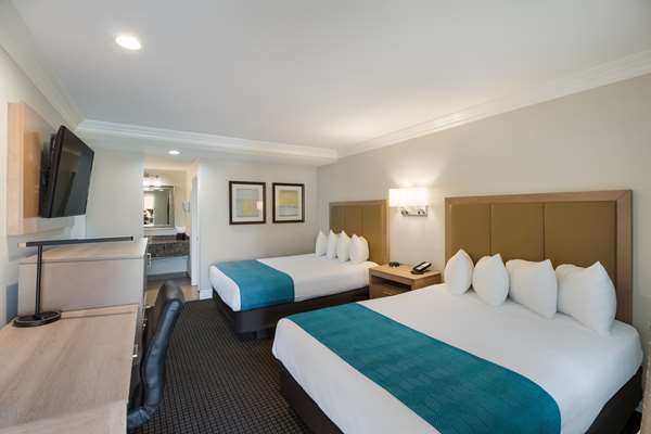  - Best Western Woodland Hills Inn