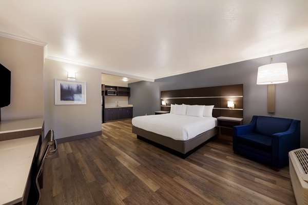  - Best Western Inn & Suites Lemoore