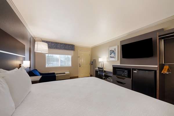  - Best Western Inn & Suites Lemoore