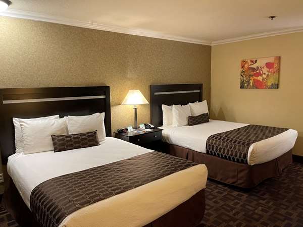  - Best Western Plus Pleasanton Inn