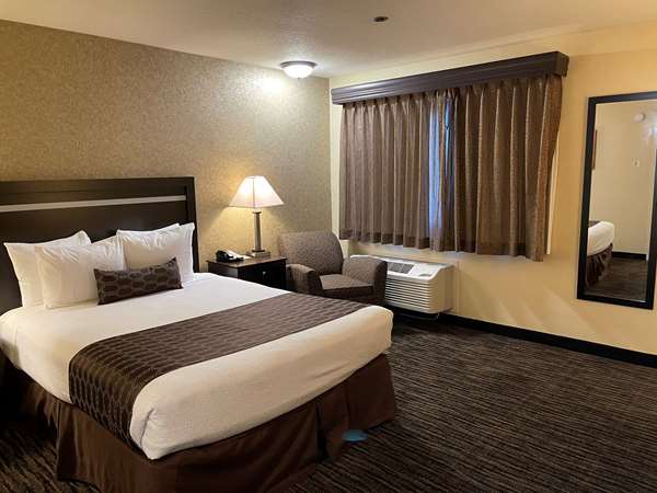  - Best Western Plus Pleasanton Inn