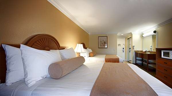  - Best Western Harbour Inn Sunset Beach
