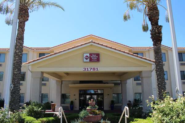Exterior view - Best Western Plus Lake Elsinore Inn & Suites - I-15, Exit 73