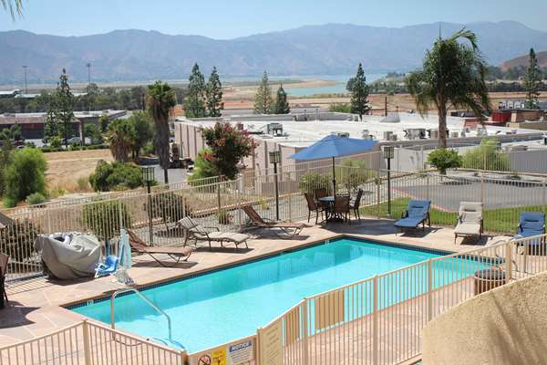 Pool - Best Western Plus Lake Elsinore Inn & Suites - I-15, Exit 73
