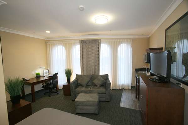 Suite - Best Western Plus Avita Inn & Suites Torrance