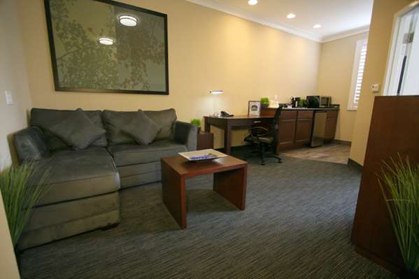 Suite - Best Western Plus Avita Inn & Suites Torrance