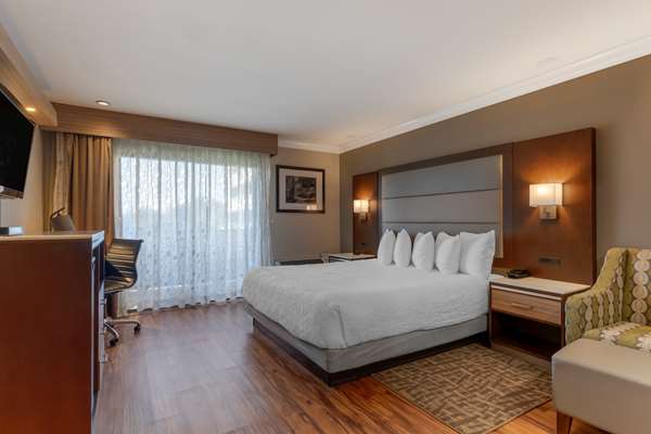  - Best Western Plus Forest Park Inn Gilroy