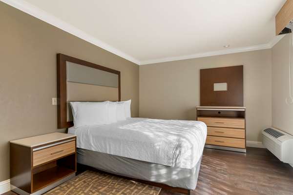  - Best Western Plus Forest Park Inn Gilroy