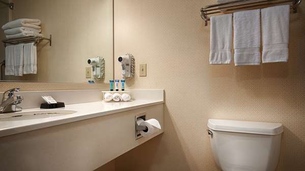  - Best Western Plus Twin View Inn & Suites Redding