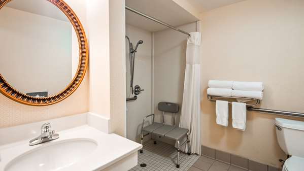  - Best Western Plus Twin View Inn & Suites Redding