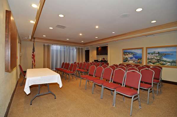  - Best Western Plus Meridian Inn & Suites Orange