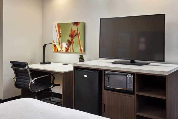  - Best Western Plus Meridian Inn & Suites Orange