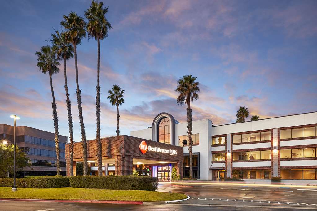 Best Western Plus Meridian Inn & Suites