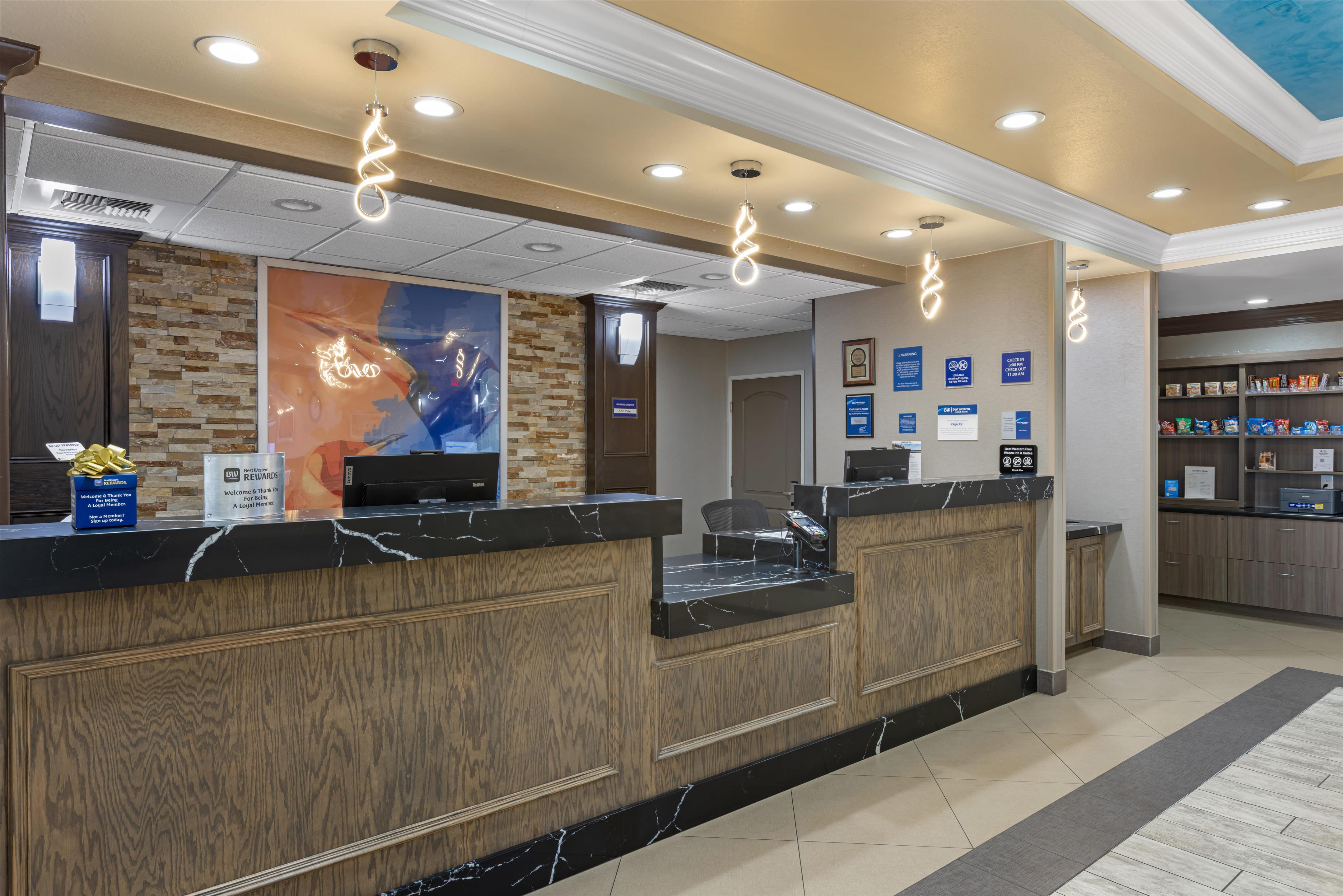 BW Wasco CA Lobby