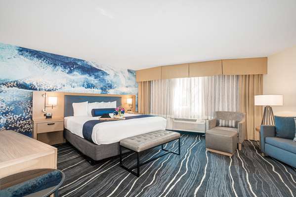  - Best Western Plus Marina Gateway Hotel National City - I-5, Exit 10