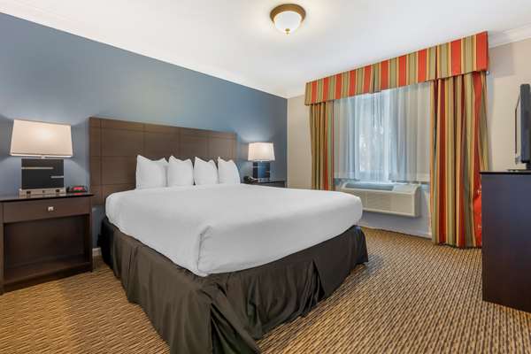  - Best Western Colonial Inn Selma - CA 99, Exit 118