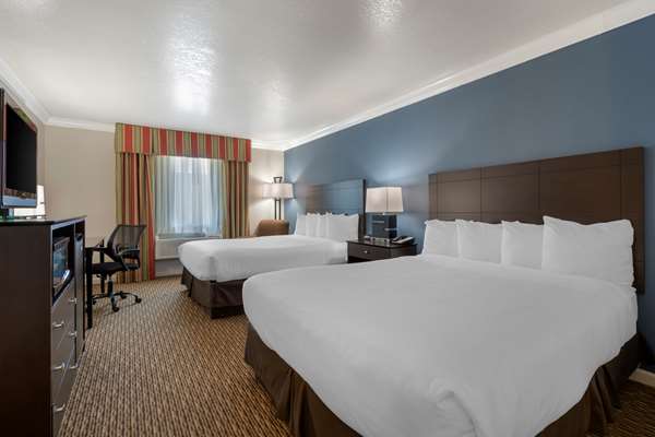  - Best Western Colonial Inn Selma - CA 99, Exit 118