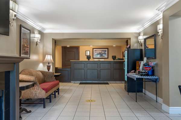  - Best Western Colonial Inn Selma - CA 99, Exit 118