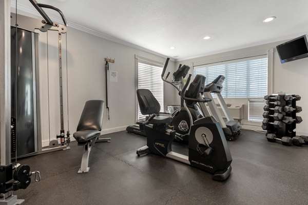 Fitness/ Exercise Room - Best Western Colonial Inn Selma - CA 99, Exit 118