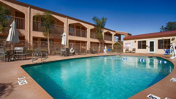 Pool - Best Western Yuba City Inn