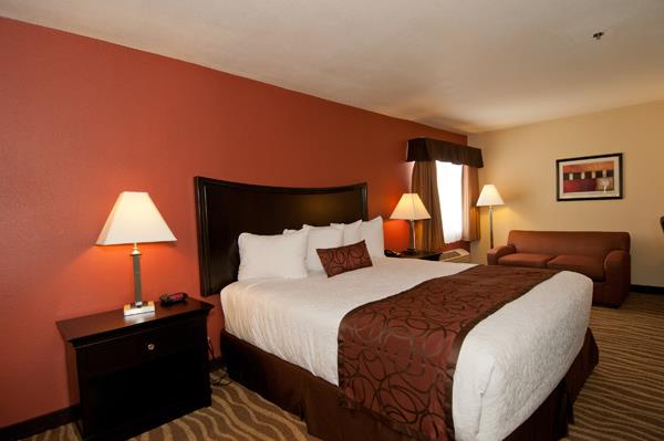 Suite - Best Western Plus Corning Inn - I-5, Exit 631