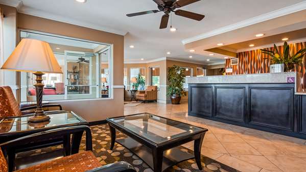  - Best Western Plus Corning Inn - I-5, Exit 631