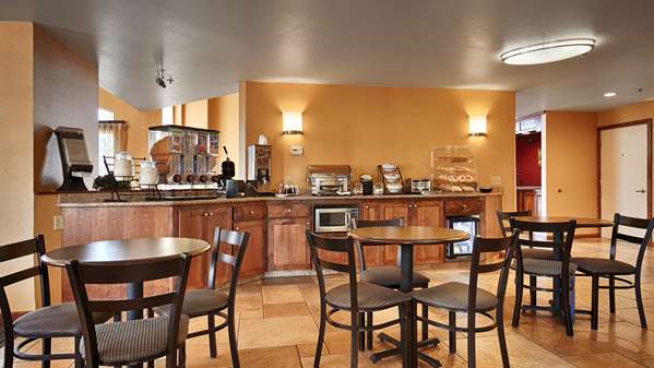 Amenities - Best Western Palm Court Inn Modesto