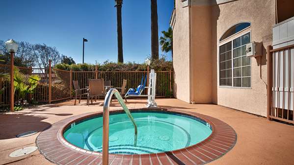 Pool - Best Western Palm Court Inn Modesto