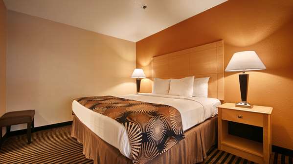 Suite - Best Western Palm Court Inn Modesto