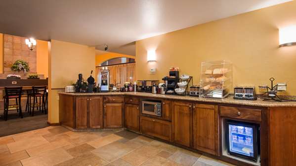 Amenities - Best Western Palm Court Inn Modesto
