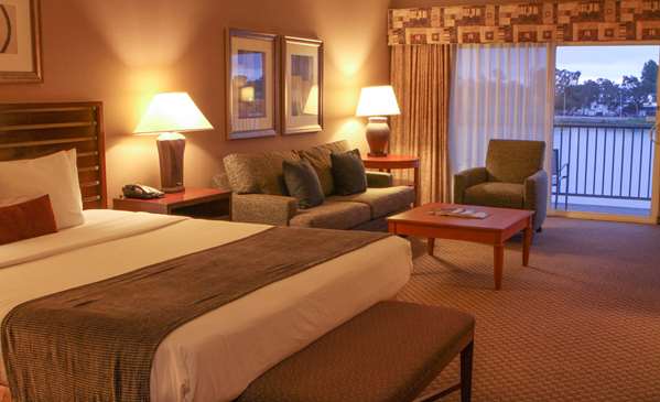  - Best Western Plus Bayside Hotel Oakland