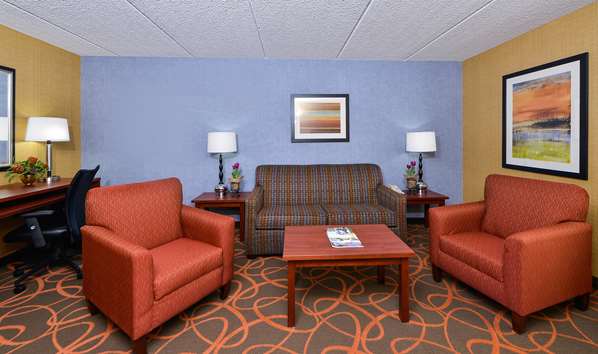 Suite - Best Western Plus Fresno Airport Hotel