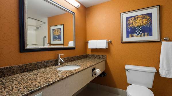  - Best Western Plus Fresno Airport Hotel
