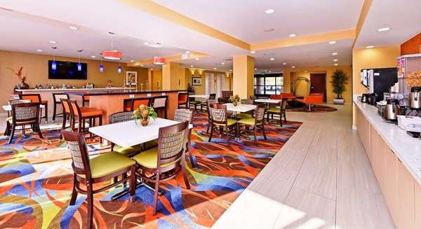 Bar - Best Western Plus Fresno Airport Hotel