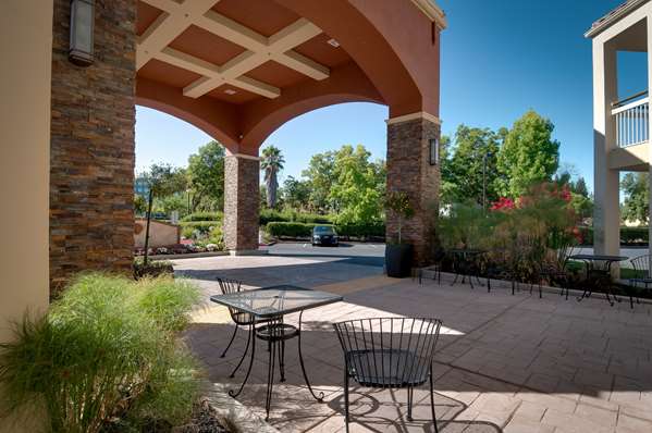 Exterior view - Best Western Plus Rancho Cordova Inn