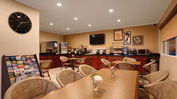 Restaurant - Best Western Inn & Suites Pacific Grove