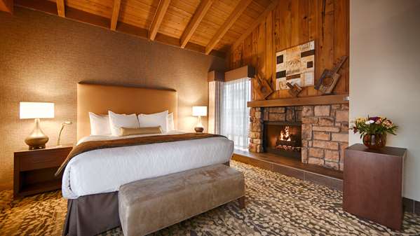 Suite - Best Western Inn & Suites Pacific Grove