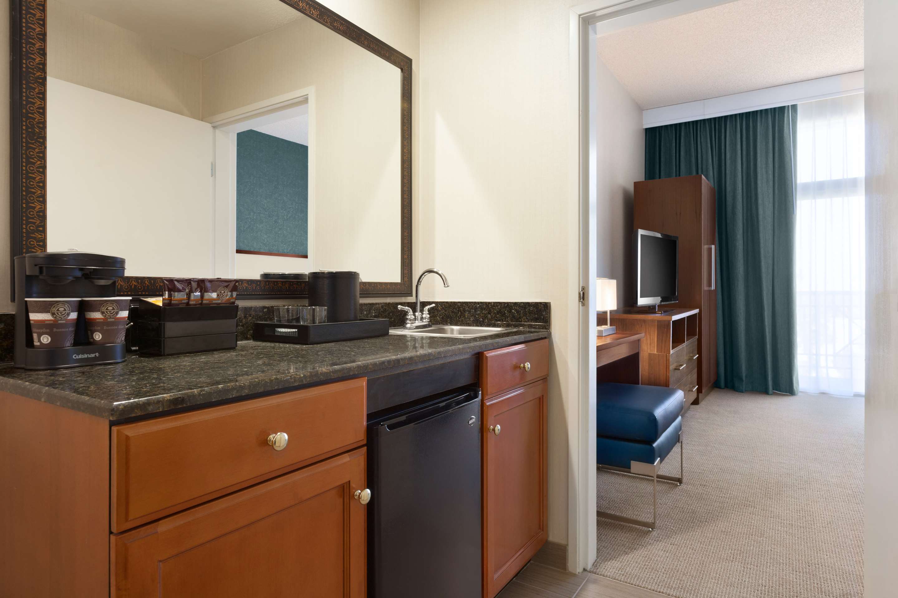 Guest room