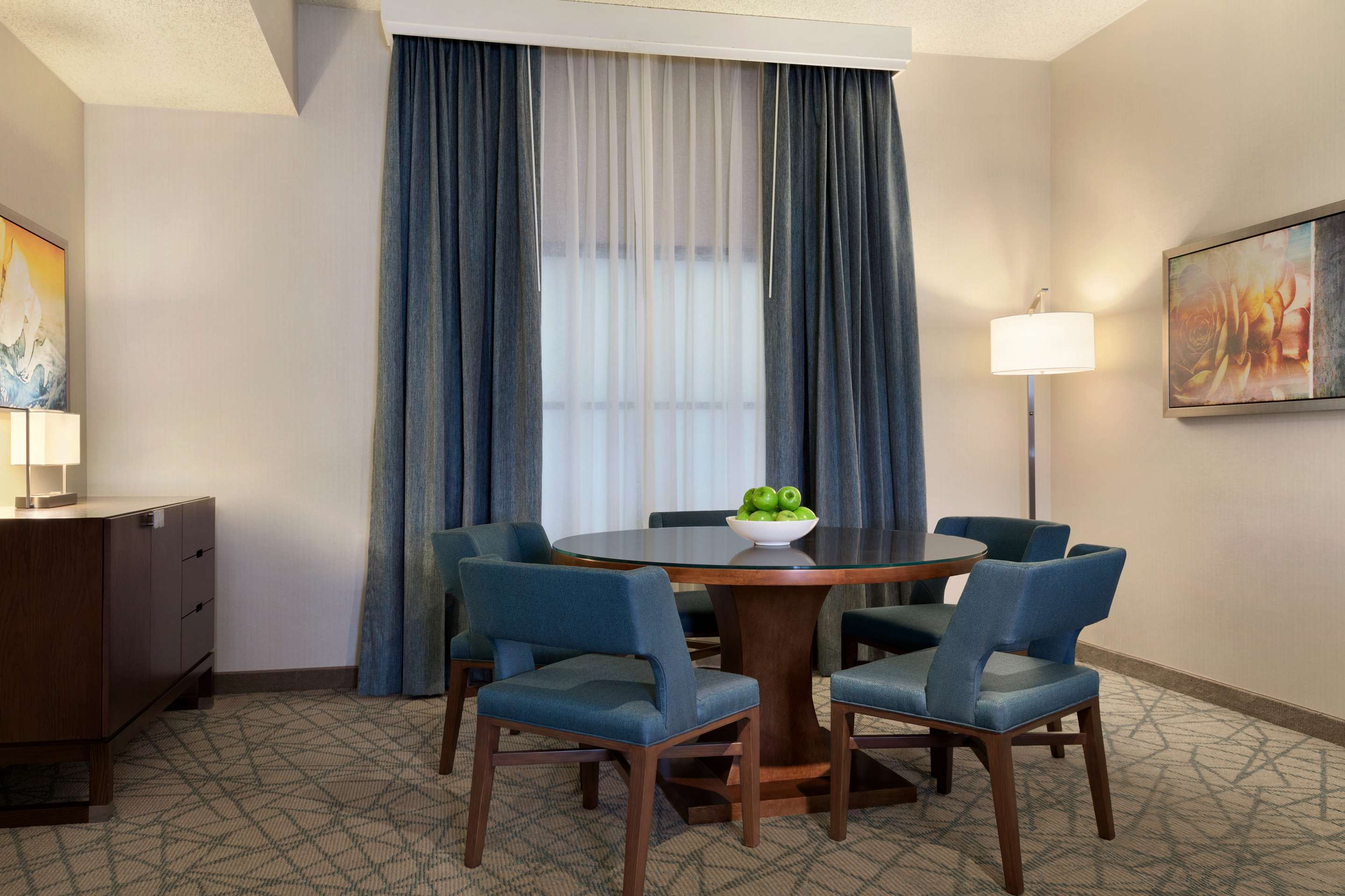 Guest room