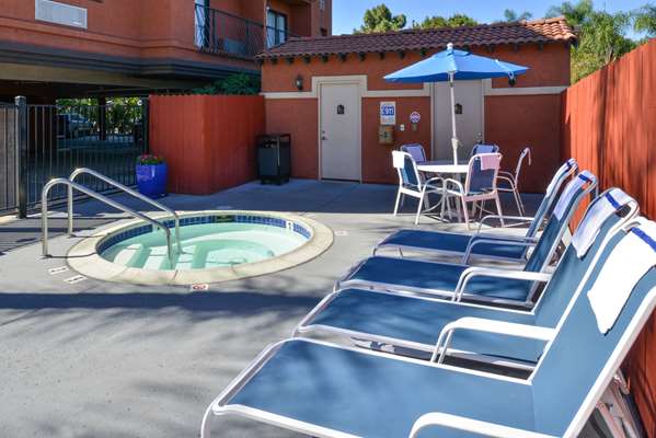 Pool - Best Western Plus La Mesa San Diego Hotel - I-8, Exit 14C