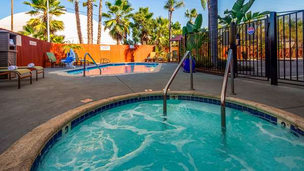 Pool - Best Western Plus La Mesa San Diego Hotel - I-8, Exit 14C
