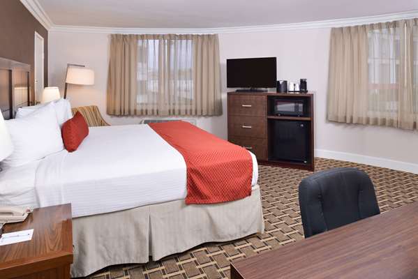  - Best Western Plus LA Mid-Town Hotel