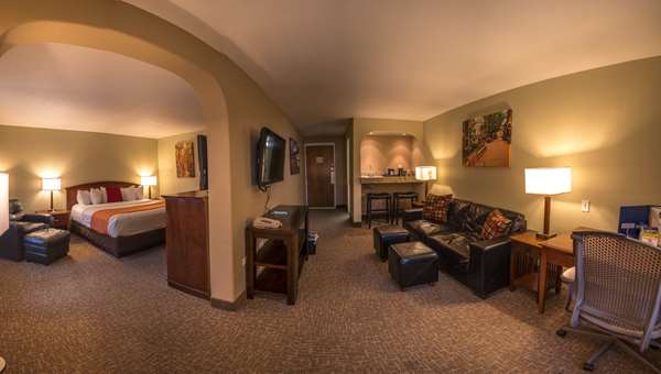 Suite - Best Western University Inn Fort Collins