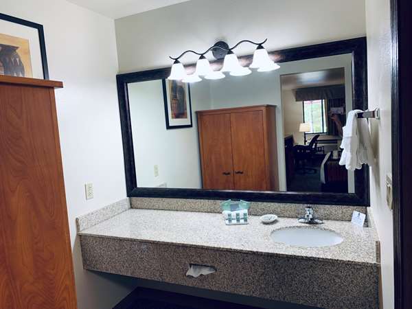  - Best Western Grande River Inn & Suites Clifton