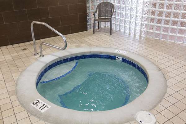 Pool - Best Western Kiva Inn Fort Collins