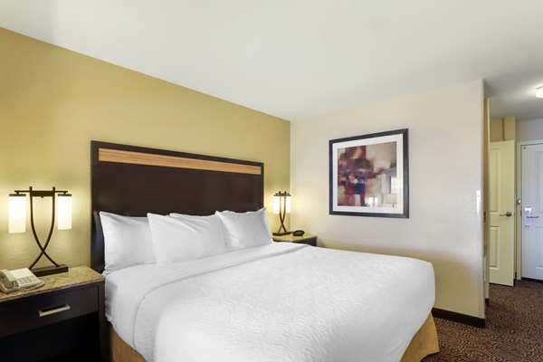  - Best Western Plus Castle Rock Hotel - I-25, Exit 184