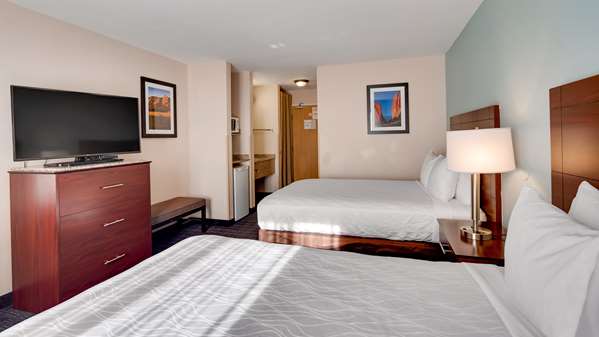  - Best Western Plus Gateway Inn & Suites Aurora