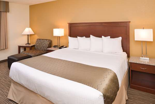  - Best Western Executive Inn & Suites Colorado Springs - I-25, Exit 138